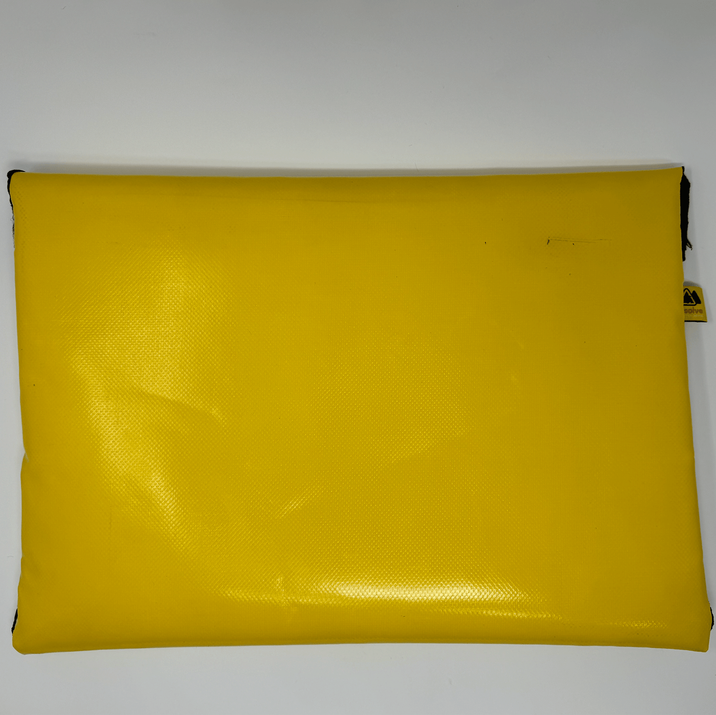 resolve sustainable laptop sleeve yellow back view